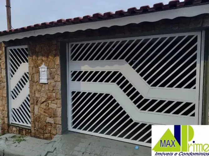 Vila Granada: Casa à venda em São Paulo-SP com 2 quartos, 2 banheiros, 2 vagas de garagem