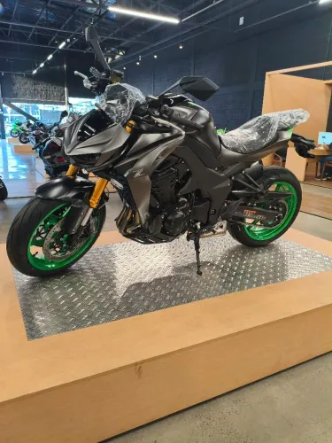 Z1100SE