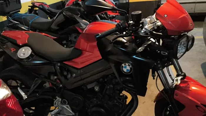 BMW F800R - 800cc SEGUNDO DONO EXCELENTE ESTADO DE CONSERVAÇÃO
