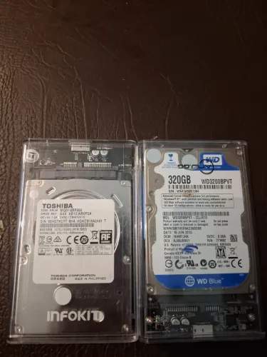 Dois HD externos