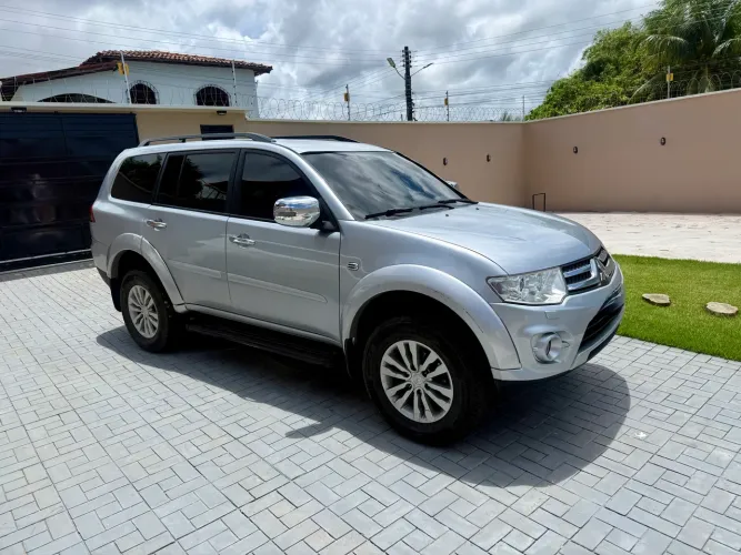Mitsubishi Pajero Dakar/hpe 3.5 4X4 Flex 5P Aut. 2015