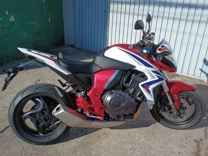 CB1000r BARRACUDA