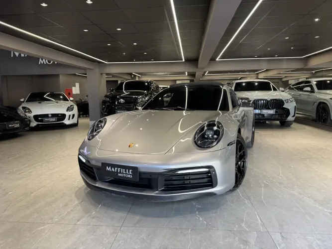 Porsche 911 Carrera 3.0 24V H6 PDK 2023