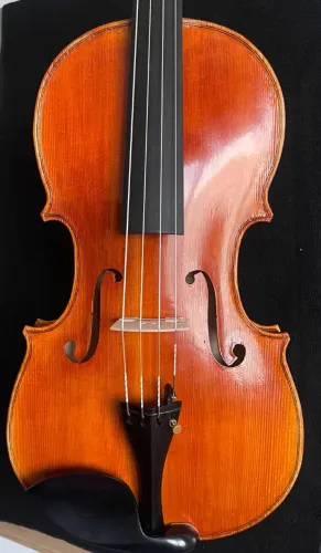 Viola Stradivari 41,5 feita por Luthier, construída com madeiras imporradas 