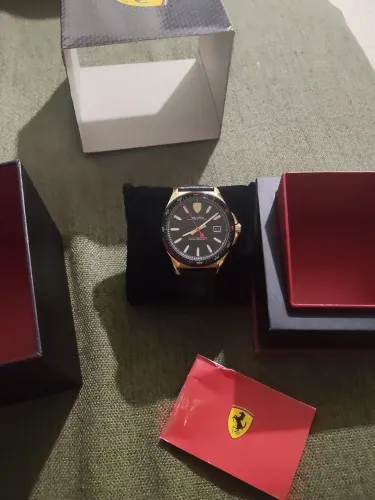 Relógio Ferrari importado