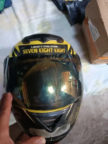 Capacete Usado 
