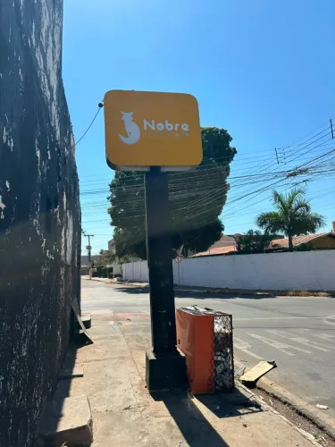 Totem Comercial