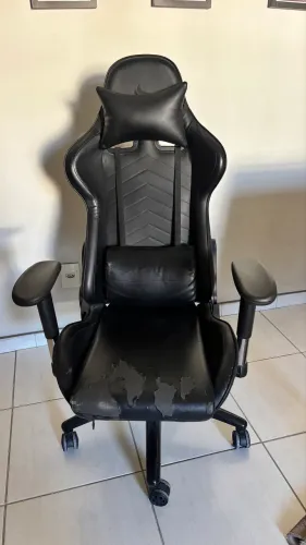 Cadeira de escritório gamer seminova preta