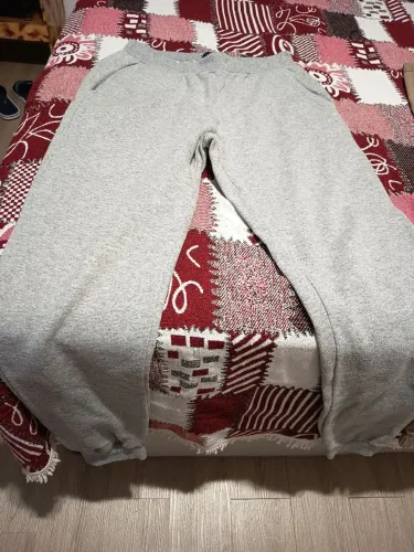 Calça moletom M cinza