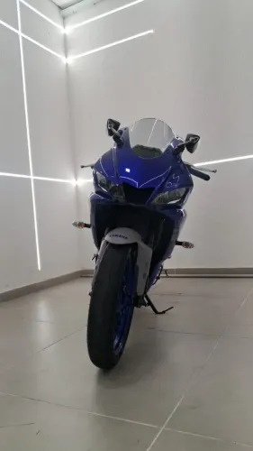 YAMAHA YZF R3 - 21/22