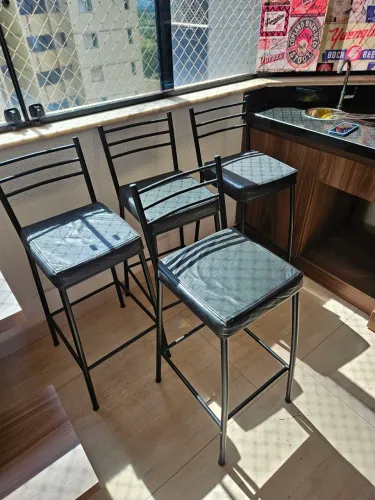 Banqueta alta