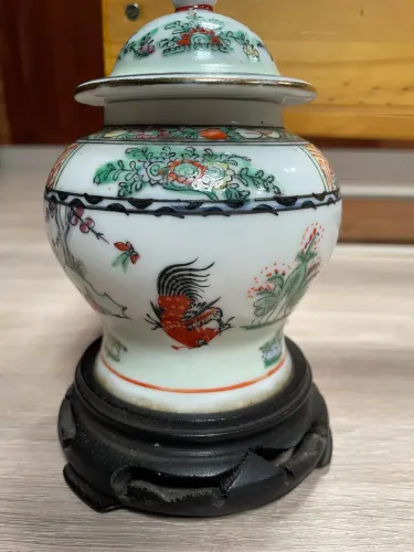 Bombonière Antiga Porcelana Lee?s - Decorada com Tampa e Suporte