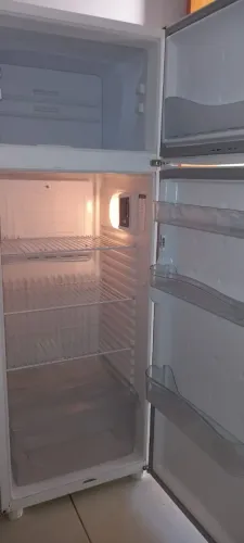 Geladeira Consul usada em Bom Estado de Uso