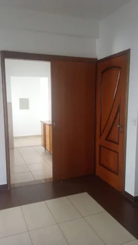 Alugo apartamento de 2 quartos no bairro Coqueiral