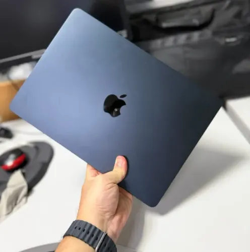 Macbook Air M5 13'6 - 16 GB / 512 SSD na garantia apple 06/2027