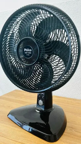 Ventilador de Mesa 40cm PVT402 6 Pás Philco Preto 127V - 110V
