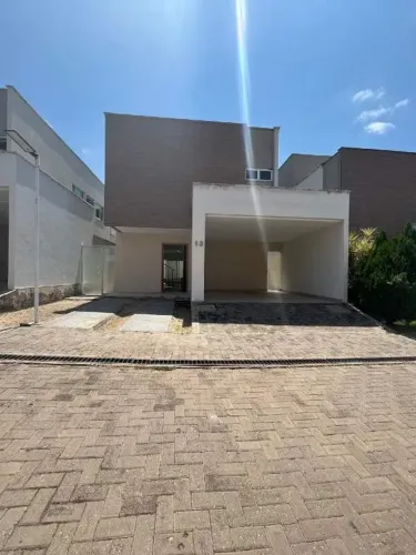 Casa em Condomínio Exclusiva para Alugar no Morros (Teresina) | 4 Quartos, Piscina e Lazer
