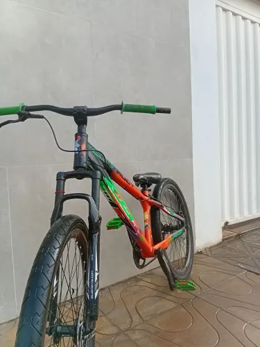Bicicleta ZT3 com MT 200