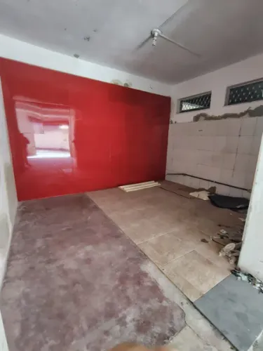 Loja para locaA§A£o 40mA² sem banheiro no Bairro PirjA¡, prA³ximo do ponto comercial