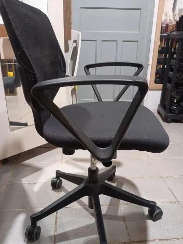 Vendo cadeira regula altura