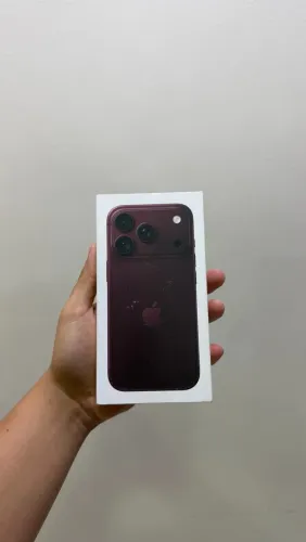 iPhone 18 PRO LACRADO BORDÔ