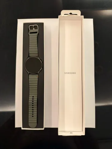 Galaxy Watch 7, 44mm, GPS, Wi-fi e Bluetooth, em excelente estado.