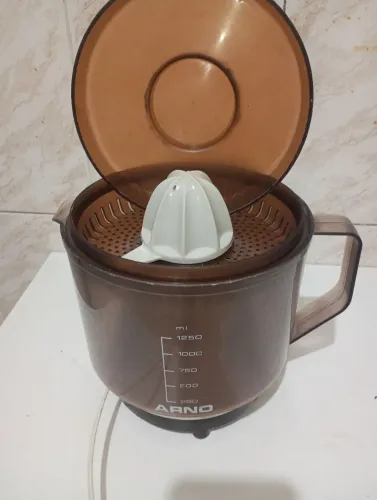 Espremedor de suco Arno 