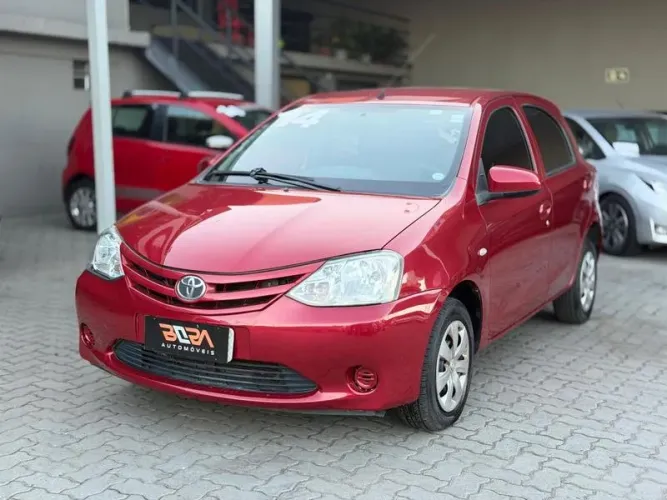 Toyota Etios X 1.3 Flex 16V 5P Mec. 2014