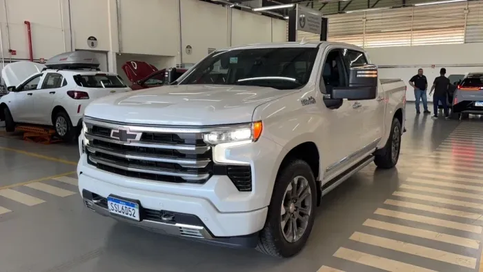 Chevrolet Silverado High Country 5.3 V8 AWD Aut. 2024