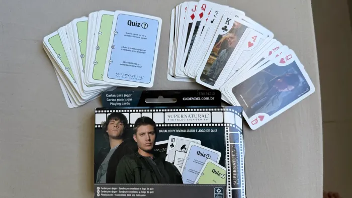 Baralho supernatural colecionável