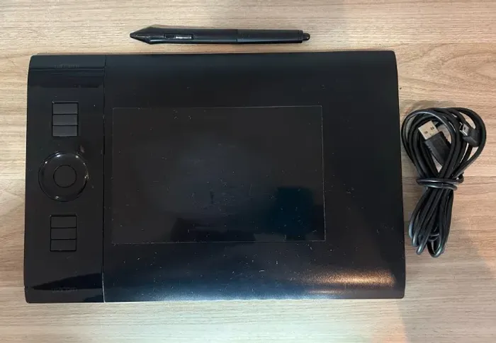 Wacom Intuos 4 Medium PTK 440 - Peça de Vitrine