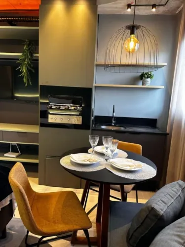 ÉVLON 109- Studio 100% mobiliado e equipado -34,89m²
