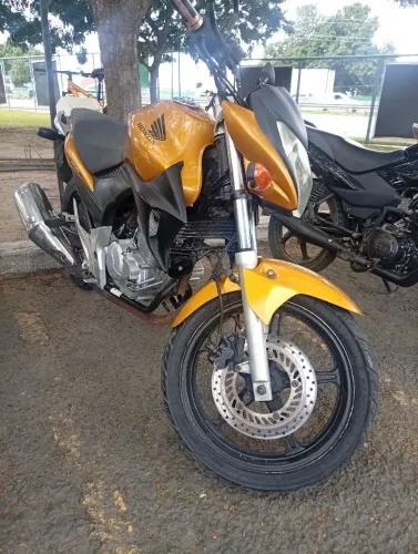 CB 300 