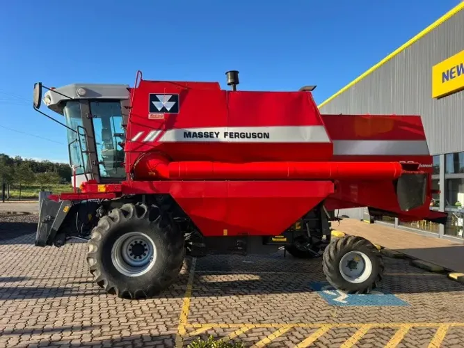 Colheitadeira Massey Ferguson 32, PL20 Flexível