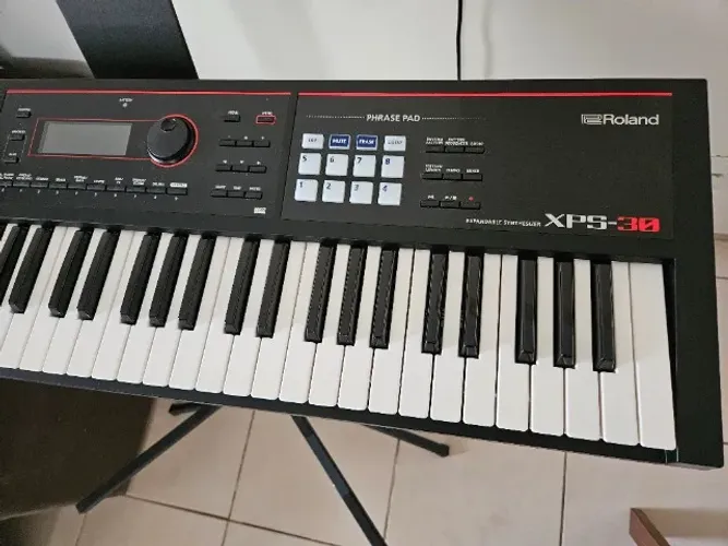 Teclado roland xps30 - apenas 2 meses de uso