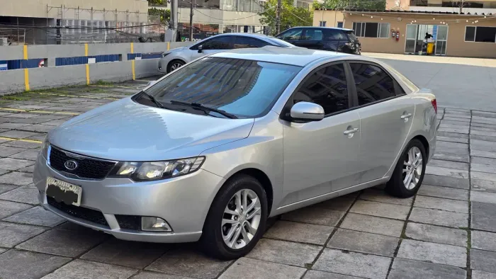 Kia Motors Cerato 1.6 16V Mec. 2011