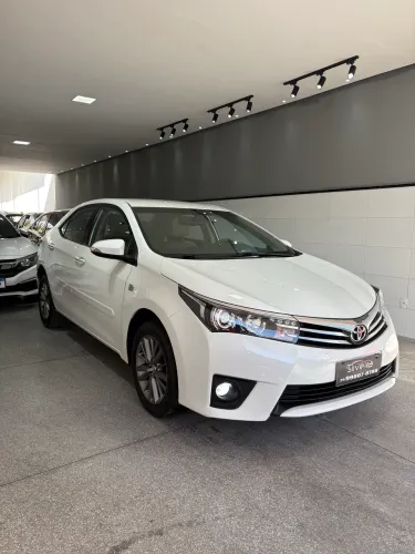 Toyota Corolla Altis 2.0 Flex 16V Aut. 2015