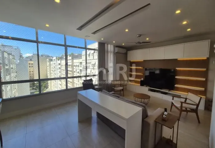 Cobertura Triplex com 378 m², vista livre, vaga com carregador para carro elétrico, piscin