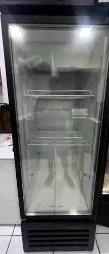 Cervejeira Expositora Metalfrio