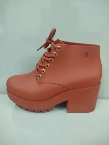 Bota Melissa