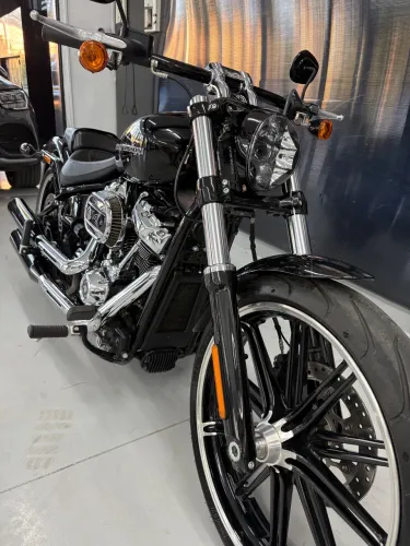SOFTAIL BREAKOUT 114 FXBRS PRETA 2022/2022