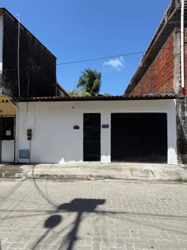 Alugo casa na Cajazeiras - Direito com proprietário