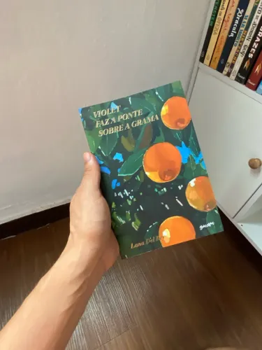 livro de poesia lana del rey violet