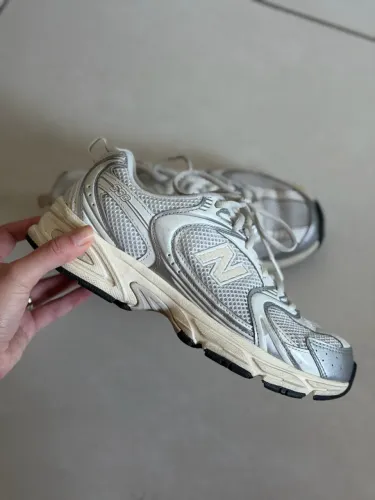 Tênis new balance 530