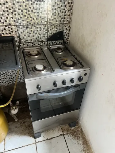 Vendo fogão 4 bocas, todas funcionando em perfeito estado