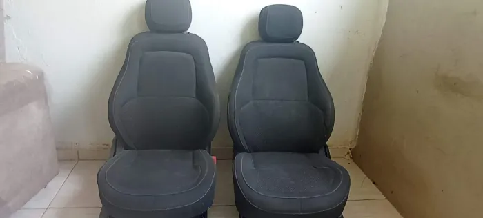 ? Vendo Bancos Originais Chevrolet Onix 2012 ?<br> 