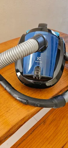 Aspirador Eletrolux Smart