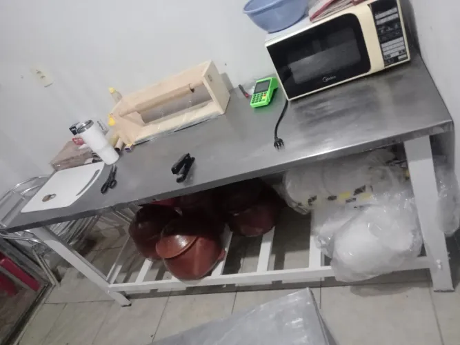 Mesa de inox 195x75 altura 85