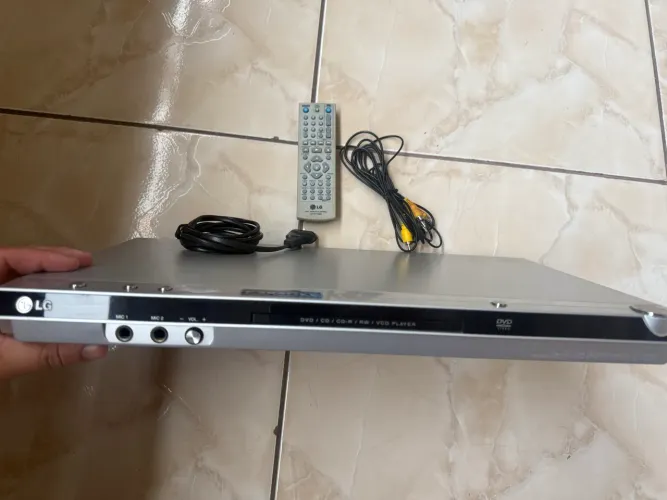 Vendo DVD LG