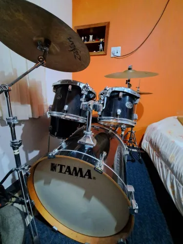 Bateria acústica TAMA Silverstar All Birch